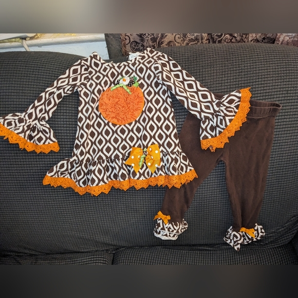 Toddlers Adorable Fall outfit sz 18 mos - Picture 1 of 10